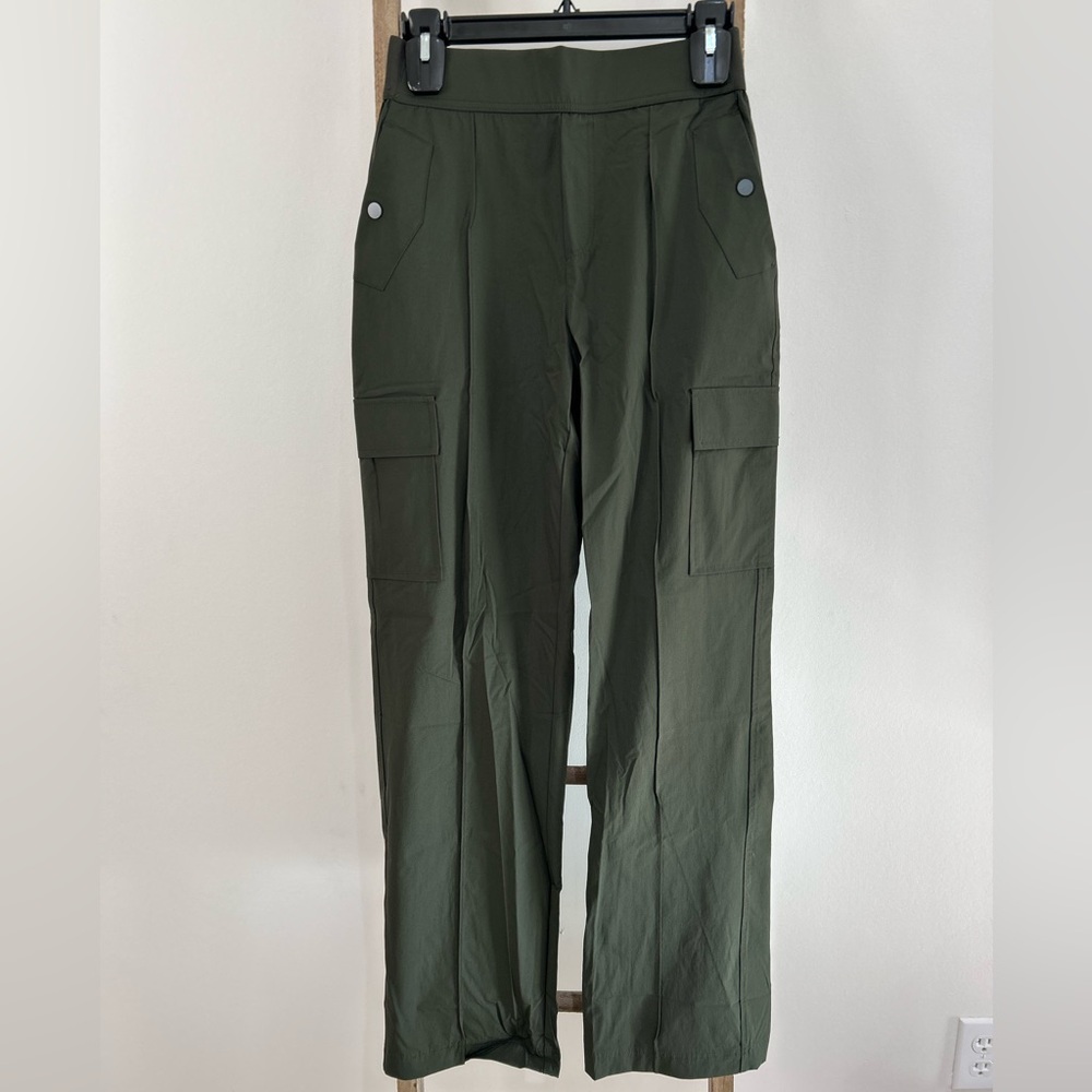 Halara Green Women's Cargo Pants Nylon Elastane Straight Leg Women’s Size XS NWT
